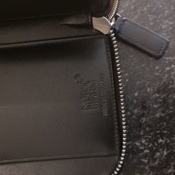 Montblanc Meisterstück Black Leather Zip Around 12CC Wallet - Picture 7 of 9
